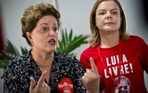 La ex presidente Dilma Rousseff se dirigió a la multitud denunciando a “golpistas” que al derrocarla pusieron fin a un ciclo de 13 años de gobiernos de izquierda