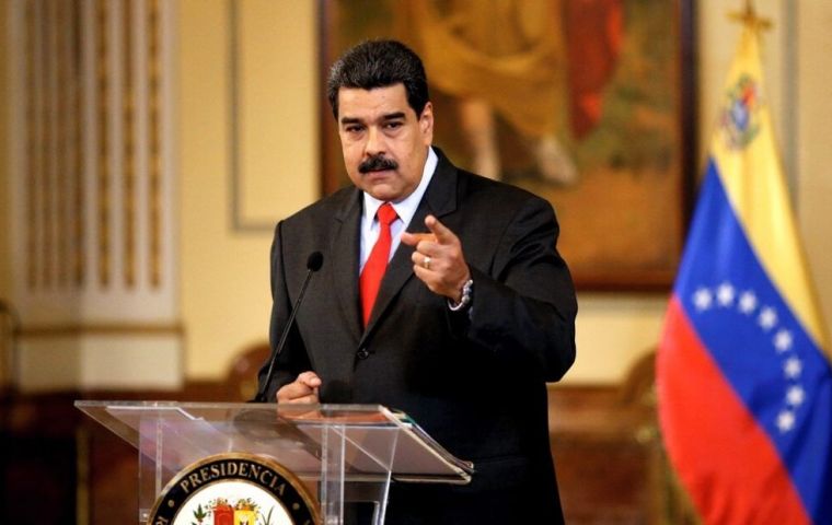 Maduro anunció un aumento del salario mínimo de hasta 35 veces del valor actual, al pasarlo de 5.196.000 bolívares a 180.000.000, pero en bolívares “soberanos”s a lo loco, cuidado!”