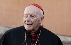 El arzobispo Carlo Maria Viganò acusó, en una carta abierta, al Pontífice de haber anulado las sanciones contra el cardenal McCarrick