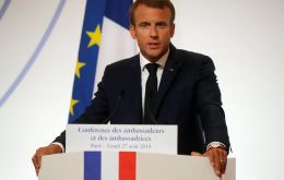  “No creo que hoy China o Estados Unidos crean que Europa sea una potencia con una autonomía estratégica”, dijo Macron, quien abogó por la “soberanía europea”