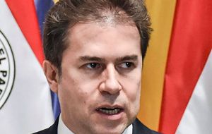 El país “desea contribuir a que se intensifiquen los esfuerzos diplomáticos regionales e internacionales” declaró el canciller Luis Castiglioni