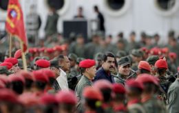 Donald Trump sostuvo reuniones con un militar de alto rango venezolano y oficiales estadounidenses con el fin de trazar un plan para realizar un golpe de Estado contra Maduro