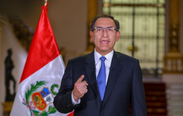 “Planteamos la cuestión de confianza al Congreso de la República”, para aprobar las cuatro reformas constitucionales presentadas al Congreso”, dijo Vizcarra 