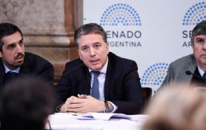 El gobierno de Macri presentó su proyecto de presupuesto para el 2019, en que se proyecta alcanzar el equilibrio fiscal primario y recortar la contracción económica