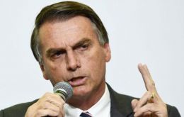 “No aceptaré un resultado de las elecciones que no sea mi victoria”, dijo Bolsonaro en una entrevista con Band TV desde el hospital donde se recupera