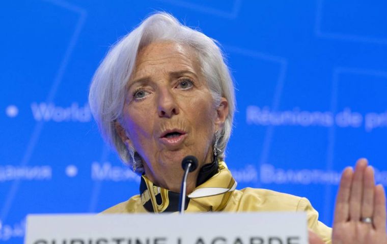 Christine Lagarde insistió en la necesidad de “rebajar” las tensiones entre EE.UU. y China, y llamó a “reformar, no destruir” el sistema de comercio internacional.