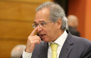 Paulo Guedes deberá mejorar la situación fiscal, revertir la creciente deuda pública que llega al 77% del PIB, retomar el crecimiento y empujar reformas estructurales