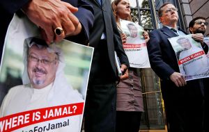 Khashoggi, columnista del The Washington Post y conocedor de la realeza saudí venido a crítico, desapareció luego de entrar al consulado saudí en Estambul
