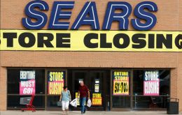 Sears Holdings, que también es propietaria de Kmart, solicitó la protección por bancarrota del Capítulo 11 (Ley de Quiebras de EE.UU.)