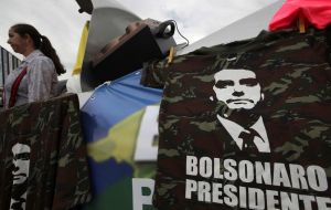 Los últimos sondeos atribuyen una diferencia mayor, de casi 20 puntos, entre Bolsonaro y Haddad, cuando falta apenas una semana para la cita electoral