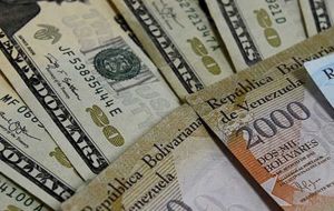 La medida ya fue anunciada por el propio El Aissami en 2017, cuando Maduro señaló se aplicaría una alternativo al dólar con una canasta de monedas