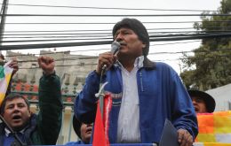 Morales apoya su postulación en un fallo del Tribunal Constitucional que le dio luz verde argumentando que aspirar a la reelección es un derecho humano