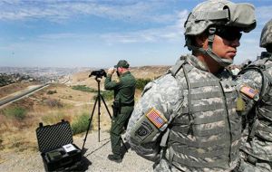 Los militares se limitarán a apoyar a los agentes fronterizos en operaciones aéreas para detectar actividades ilegales, así como en labores mecánicas