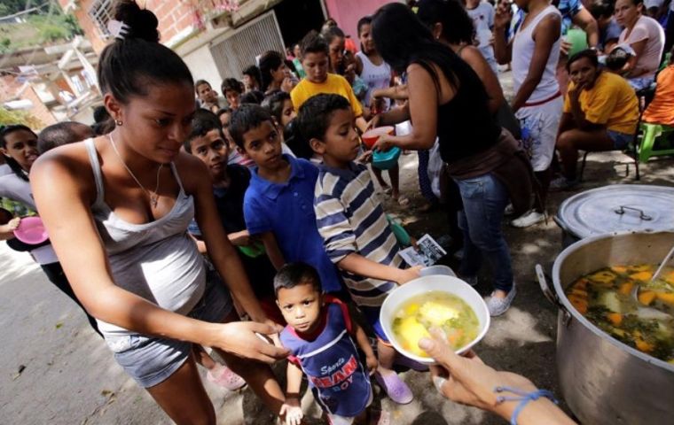 En América Latina el 8,4% de las mujeres viven en inseguridad alimentaria severa, en comparación con el 6,9% de los hombres