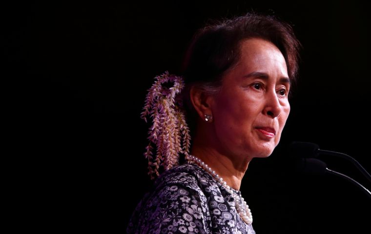 Aung San Suu Kyi ha caído en desgracia entre los defensores de los derechos humanos.