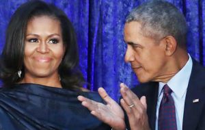 Las memorias llegan en un momento en que Michelle y Barack Obama han regresado a la vida pública después de haber adoptado un perfil bajo