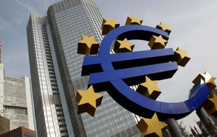 El BCE pondrá fin a la compra de deuda pública y privada, el programa conocido como “quantitative easing” (QE), cuando termine el mes de diciembre