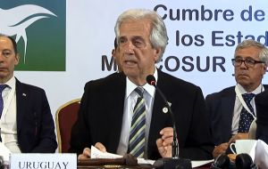 Tabaré Vázquez dijo que Mercosur debería enfocarse en el comercio dentro de la zona