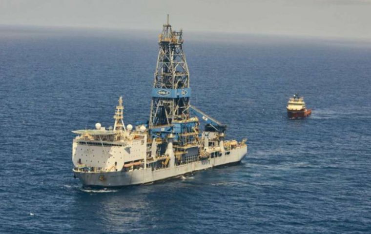 La cancillería venezolana aseguró que un patrullero divisó el sábado en “aguas jurisdiccionales de Venezuela” a los buques Ramform y Delta Monarch