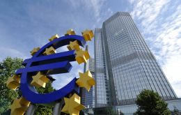 El BCE respaldó esa expectativa en su boletín económico, pero aún ve “presiones inflacionarias” a nivel global y en la zona euro.