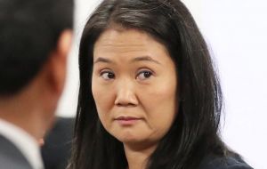 Keiko Fujimori, bajo prisión preventiva, es investigada por el delito de lavado de activos, a raíz de los presuntos falsos aportes de dinero de varias personas