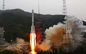 El programa Chang'e (bautizado así en honor a una diosa que, según las leyendas chinas, vive en la Luna) comenzó con una primera sonda orbital en 2007