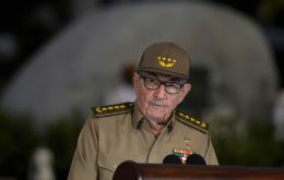 Con motivo del 60 aniversario de la Revolución, Raúl, 87 años, aseguró que es deber de los cubanos prepararse “para todos los escenarios, incluyendo los peores”