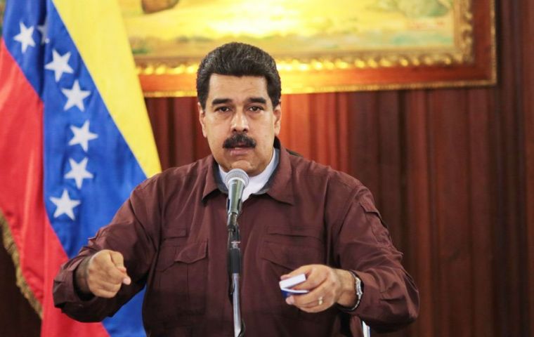 ”Cada quien que salga en paz (...) el imperio quiere violencia, quiere enfrentamiento entre venezolanos, quiere caos, busca que Venezuela se divida (...)”