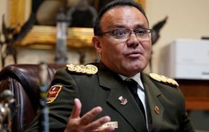 Destacó que el agregado militar de la embajada de Venezuela en EE.UU. rompió con Maduro, y está “surgiendo” un movimiento de oposición entre los uniformados 