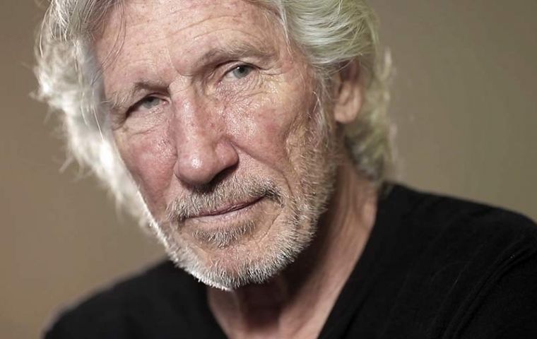 El ex líder de Pink Floyd Roger Waters comentó que todo lo que pasa en Venezuela es un intento de EE.UU. para “ destruir” al país y “robar su petróleo”