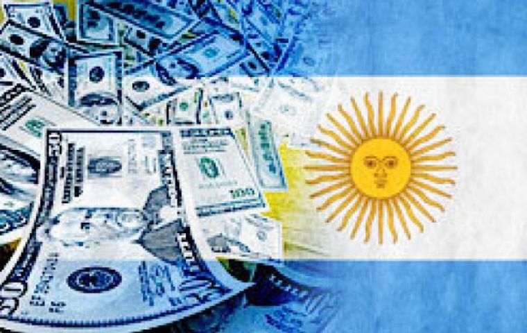 Para Forbes la situación de Argentina se agrava “debido a la fuga de capitales” y hay “empresas como Coca Cola piden un procedimiento preventivo de crisis”