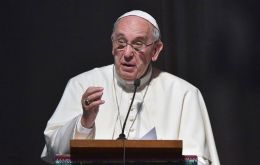  El vocero interino de la Santa Sede, dijo que no tiene nada que aportar pero “como es sabido, el Santo Padre se ha ya expresado con claridad sobre esta cuestión”. 