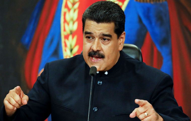 “Vamos a pasar días donde vamos a tener que ir a administración de carga consciente, organizada, para estabilizar el sistema”, indicó Maduro