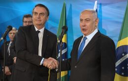 Jair Bolsonaro hizo el anuncio el domingo en Jerusalén durante una conferencia conjunta con el primer ministro israelí Benjamín Netanyahu. 