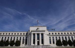 “Si la Fed no hubiera subido equivocadamente los tipos de interés, ahora que hay poca inflación, el PIB y el mercado bursátil habrían sido más altos”