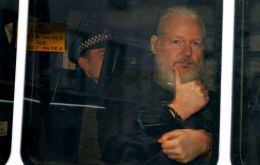 Para la ONU, Ecuador expone a Assange ”al riesgo de violaciones graves de derechos humanos”.