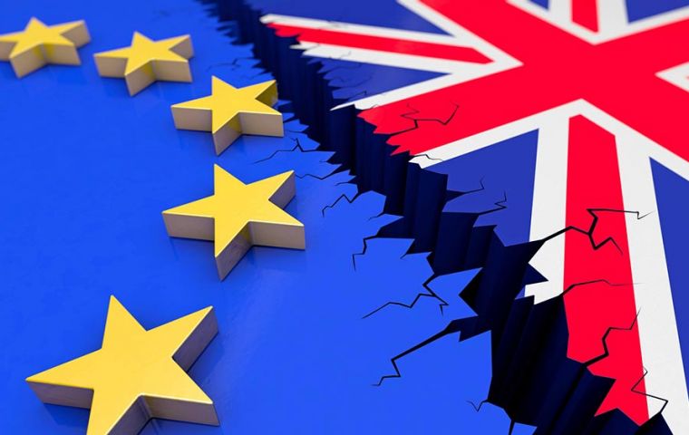 ”(La prórroga) elimina el riesgo de un Brexit sin acuerdo el 12 de abril, que era una de las opciones (...) Un Brexit sin acuerdo habría sido un terrible resultado”