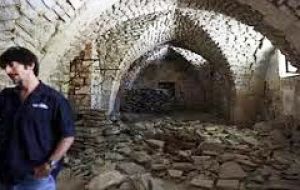 ”Logramos, en uno de los (...) lugares más sagrados de Jerusalén, utilizar esta tecnología y esto es un gran avance”, dijo Amit Re'em, arqueólogo de Jerusalén