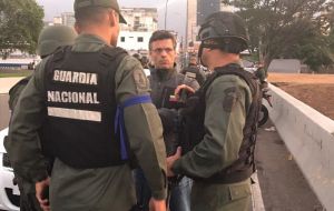 López solicitó el apoyo de las Fuerzas Armadas para unirse a las protestas de la llamada operación de libertad para lograr el “cese de la usurpación”.