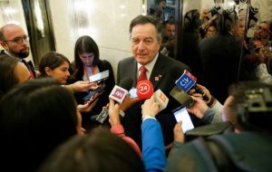 El ministro de Relaciones Exteriores chileno, Roberto Ampuero, calificó la determinación del grupo como un “reconocimiento al rol activo de Chile” en la situación del país caribeño