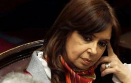 La defensa de Cristina Fernandez alega que en el expediente faltan las pericias y pruebas suficientes
