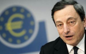 Las cautas palabras del presidente del Banco Central Europeo, Mario Draghi, impulsaron las acciones europeas a máximos de seis semanas el martes