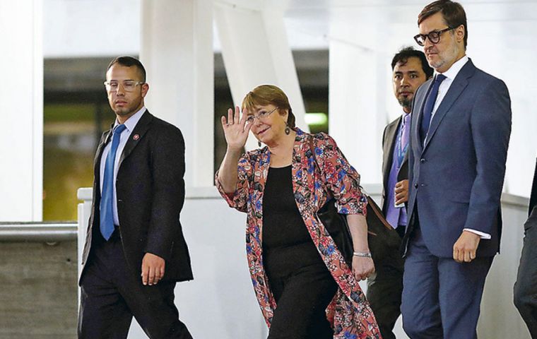 Michelle Bachelet llega a Venezuela para visita oficial tras invitación del presidente Nicolás Maduro