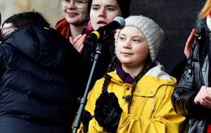 El movimiento “I stay on the ground” (Me quedo en el suelo), liderado por la activista sueca Greta Thunberg busca incentivar el viaje por tierra