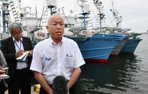 Otra flota partió de Kushiro. “Estamos emocionados con la reanudación de la pesca”, comentó Yoshifumi Kai, presidente de una asociación de pescadores