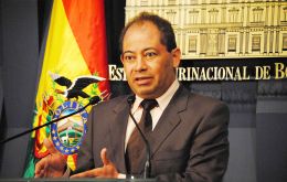 “El señor fue detenido con documentos falsificados y tiene una notificación roja por Interpol, por lo que corresponde una expulsión”, dijo el ministro Carlos Romero