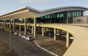 La nueva ruta tendrá una parada mensual en el Aeropuerto de Córdoba Ing. Ambrosio Taravella.