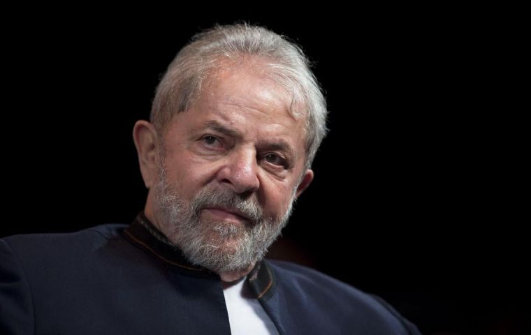 La defensa en el nuevo recurso de hábeas corpus ante la Corte Suprema afirma que Lula sufrió restricciones a su derecho de defensa