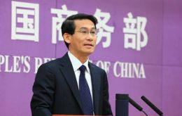“China está muy descontenta y desconforme con las normas de la OMC; protegerá con firmeza sus derechos e intereses legítimos”, afirma el ministerio