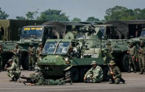 Los ejercicios militares venezolanos fueron ordenados por Maduro después de que denunció un supuesto plan de agresión de Colombia 